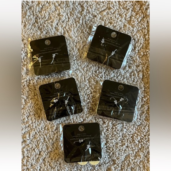 NWT Assorted Cookie Earrings Dangle Earring Set Of 5 Pairs 🍪❤️ - Picture 2 of 2